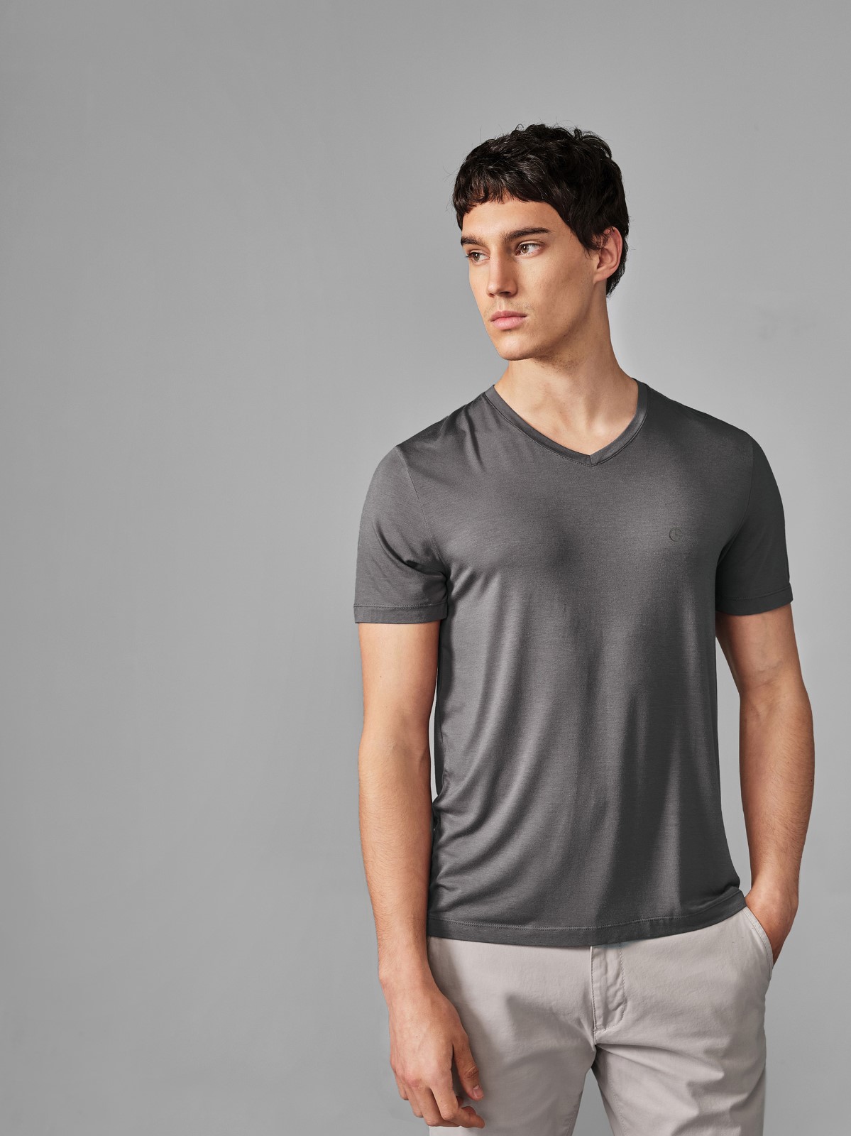 1575187390743633.jpg 2019男士夏季V领休闲家居短袖T恤衫(图15)