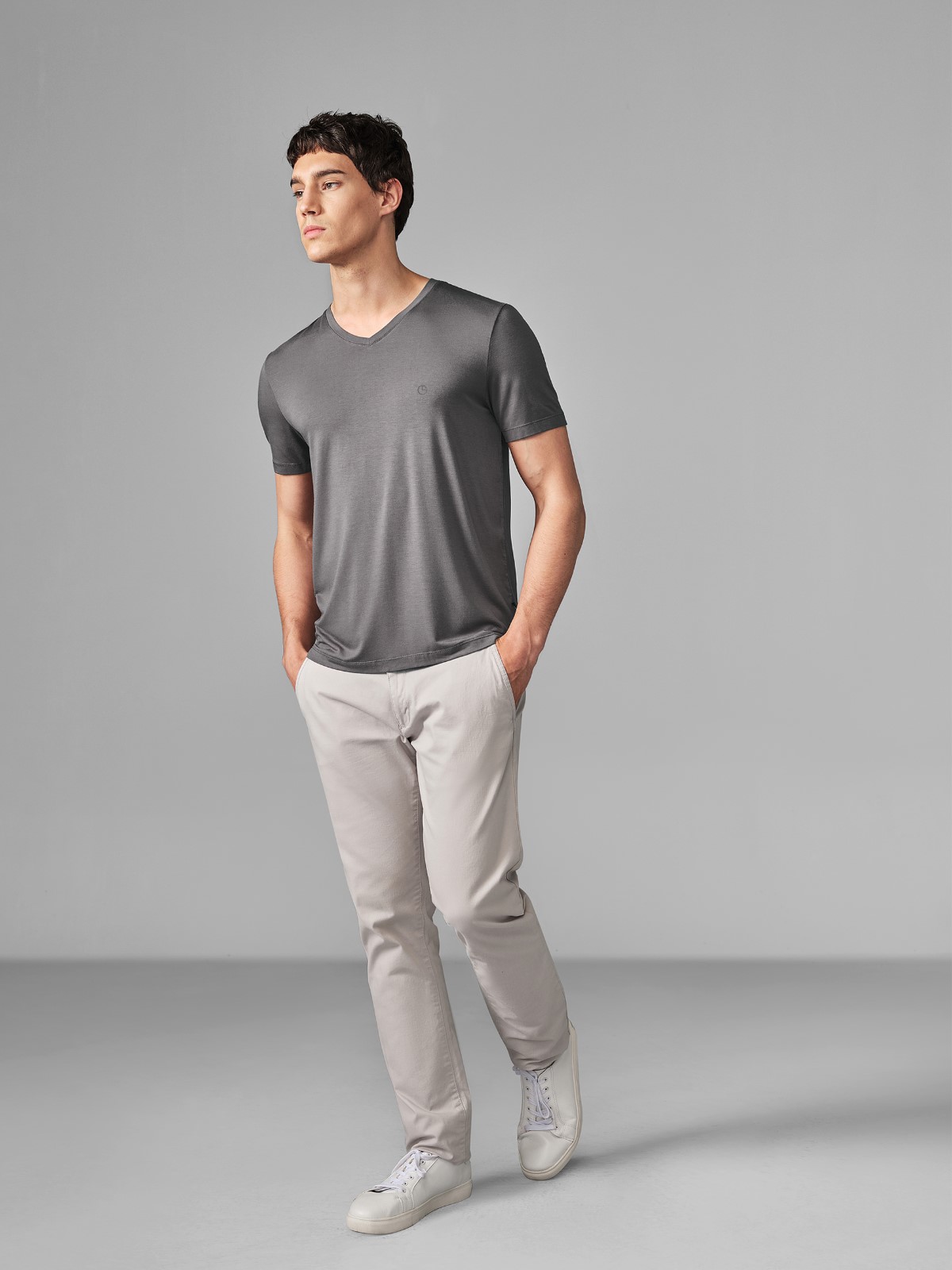 1575187389403567.jpg 2019男士夏季V领休闲家居短袖T恤衫(图14)